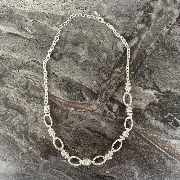 Vintage Inspired Silver Tone Chain Fashion Necklace With Decorative Links - Picture 5 of 7